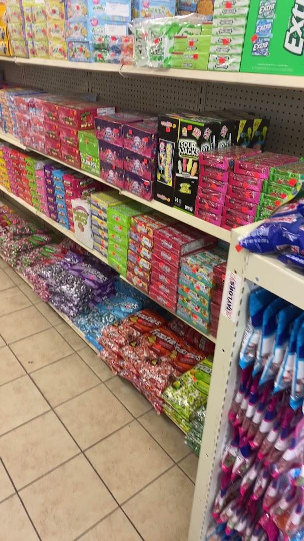 A & R Public Closeouts - Wholesale food store in Chicago, IL - photo 3