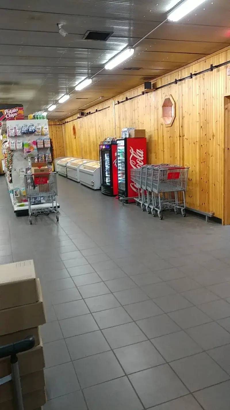 B & B Grocery in Watervliet, MI