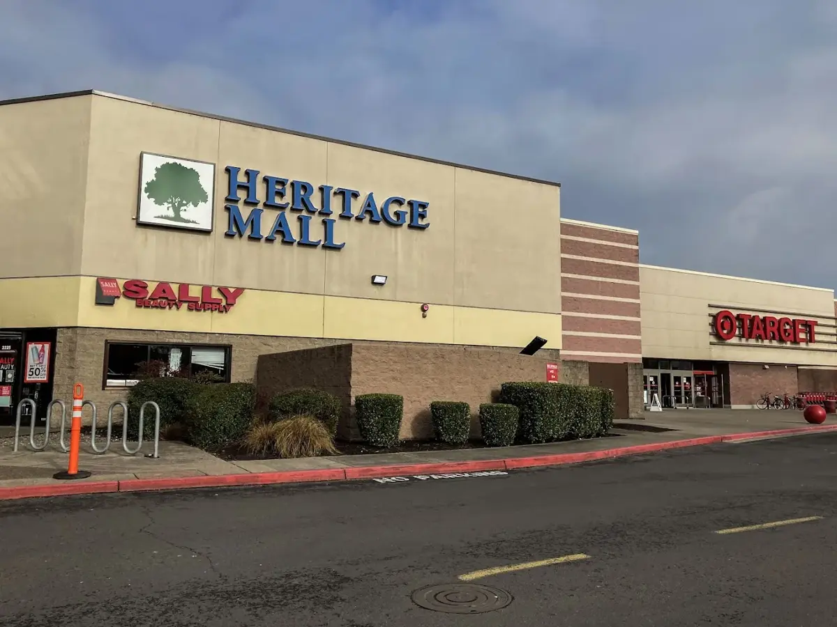 Target - Department store in Albany, OR