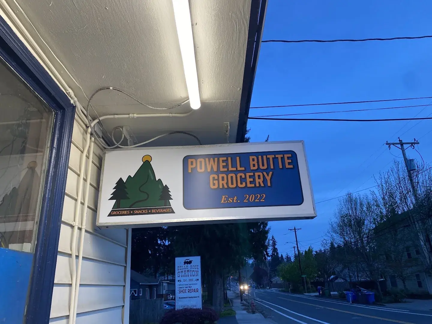 136th Mini Mart - Convenience store in Portland, Oregon