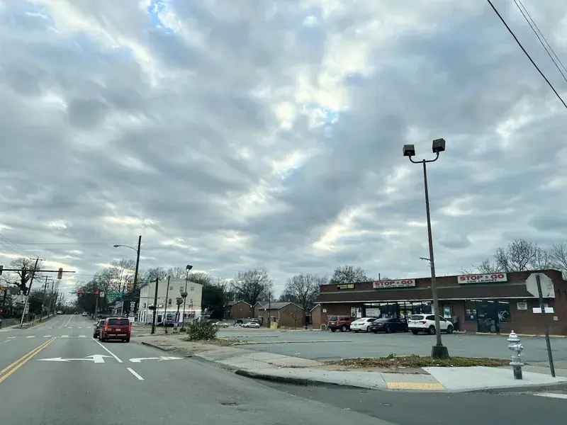 24/7 Convenient Food Mart in Richmond, Virginia