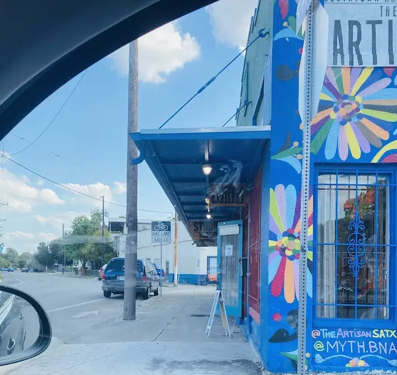 AAA Freight Salvage Groceries in San Antonio, TX