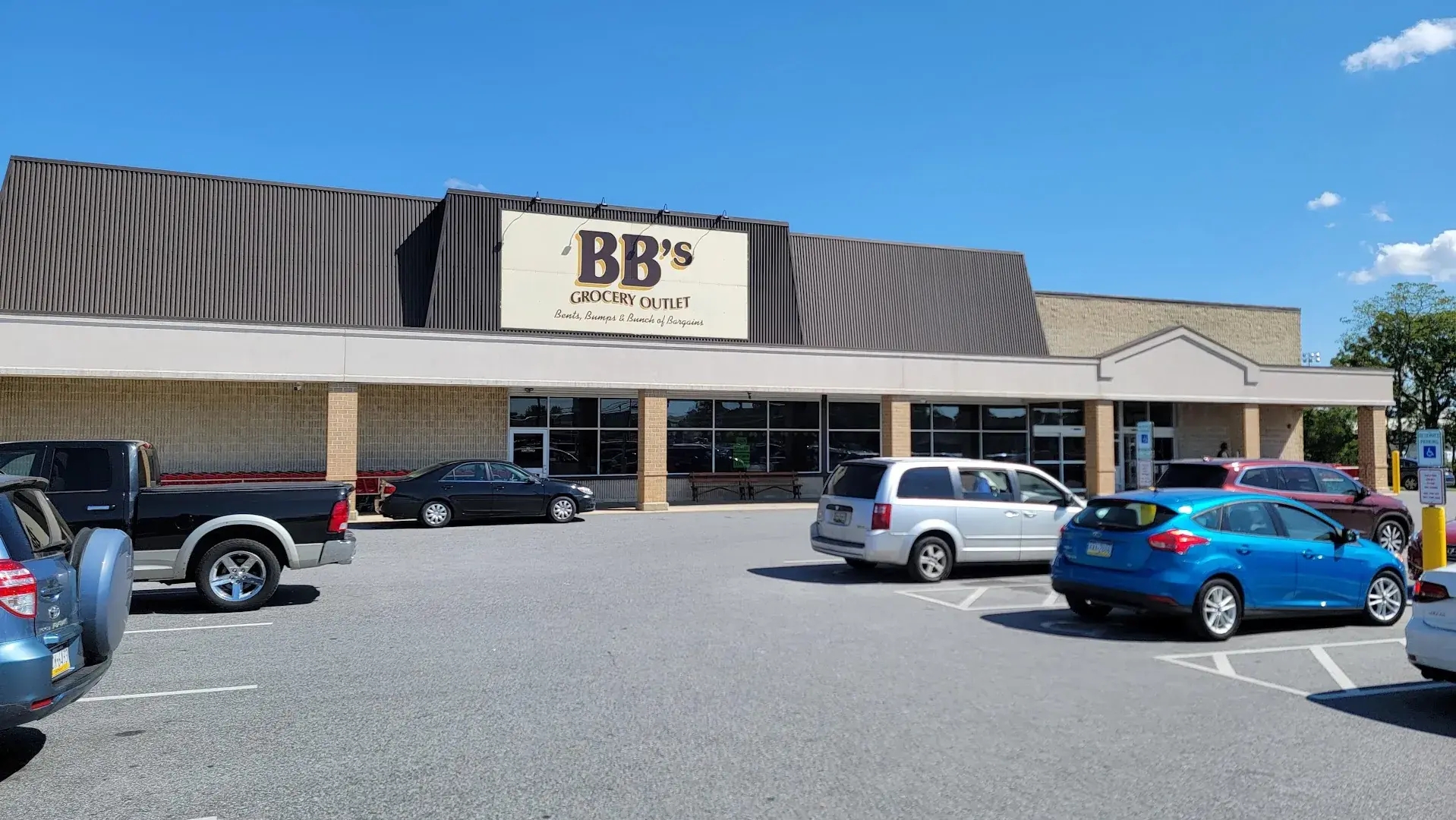 BB's Grocery Outlet, LP - Grocery store in Oxford, Pennsylvania