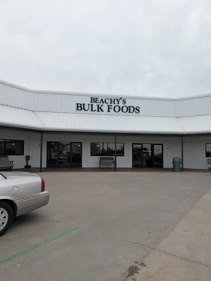 Beachy's Bulk Foods in Arthur, Illinois
