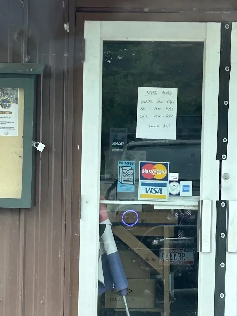 Bell's Liquidation - Discount store in Chelsea, Maine