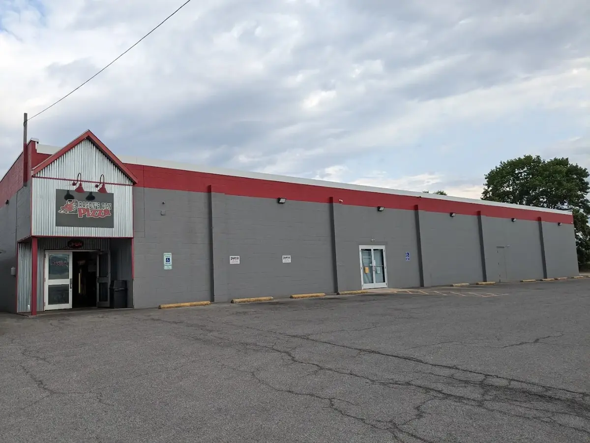 Benton's Daily Deals - Store in Roaring Spring, PA