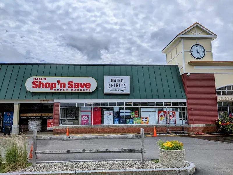 Call's Shop'n Save in Cornish, ME