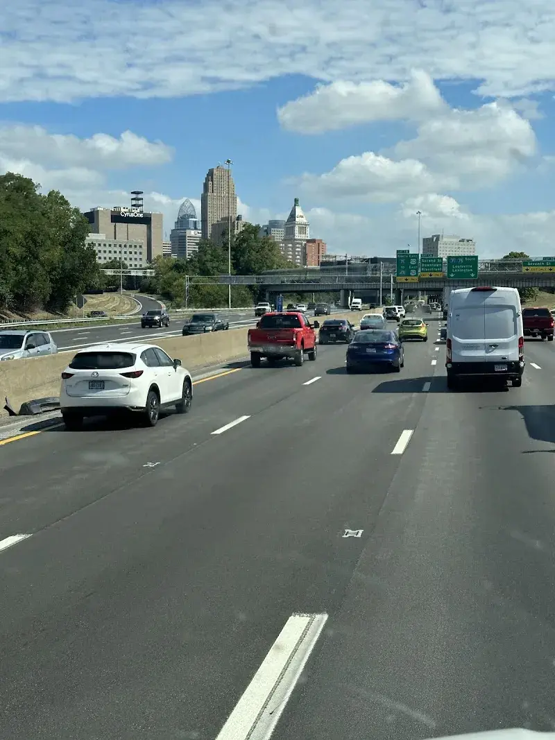 Cash And Carry Warehouse in Cincinnati, OH