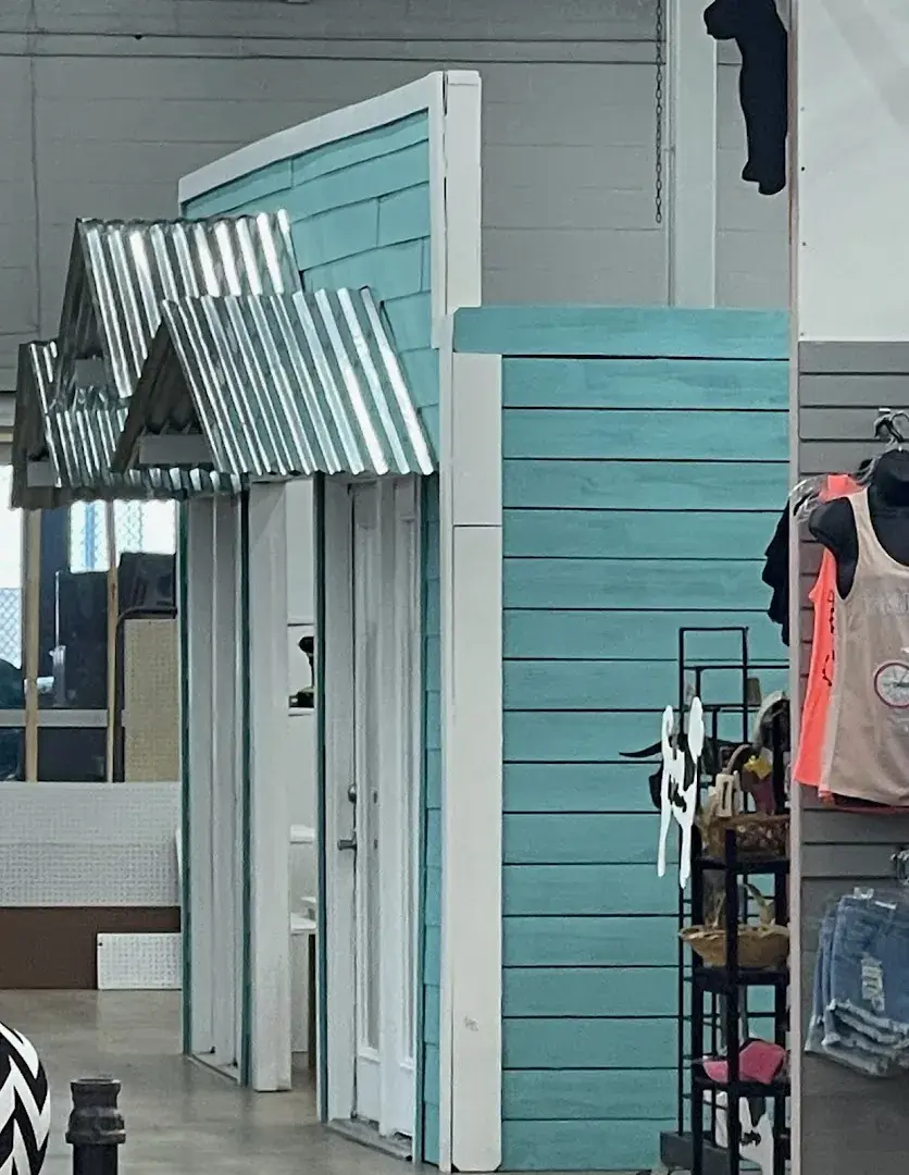 Central Station Flea Market - Market in Benton, Arkansas