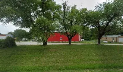 Clara's Discount Grocery in Buffalo, Missouri