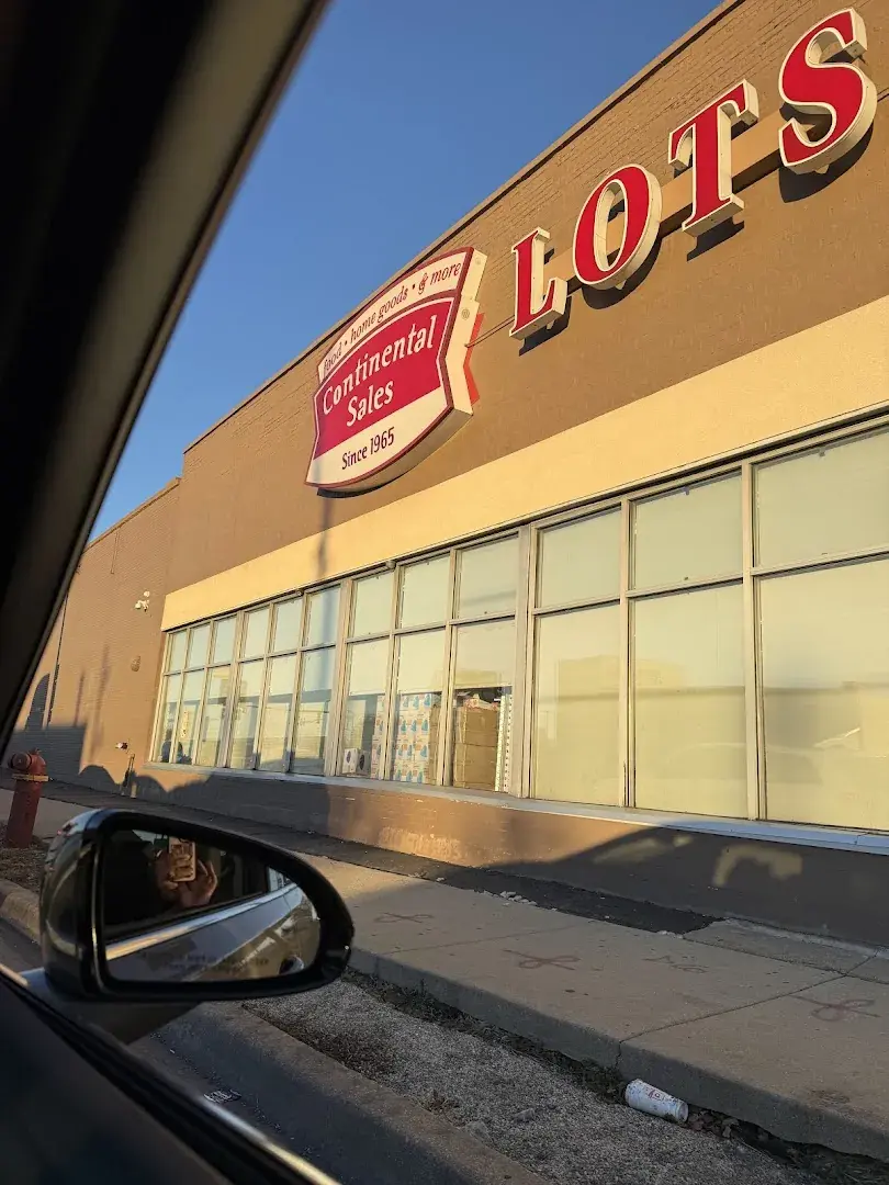 Continental Sales “Lots 4 Less” - Discount store in Chicago, Illinois