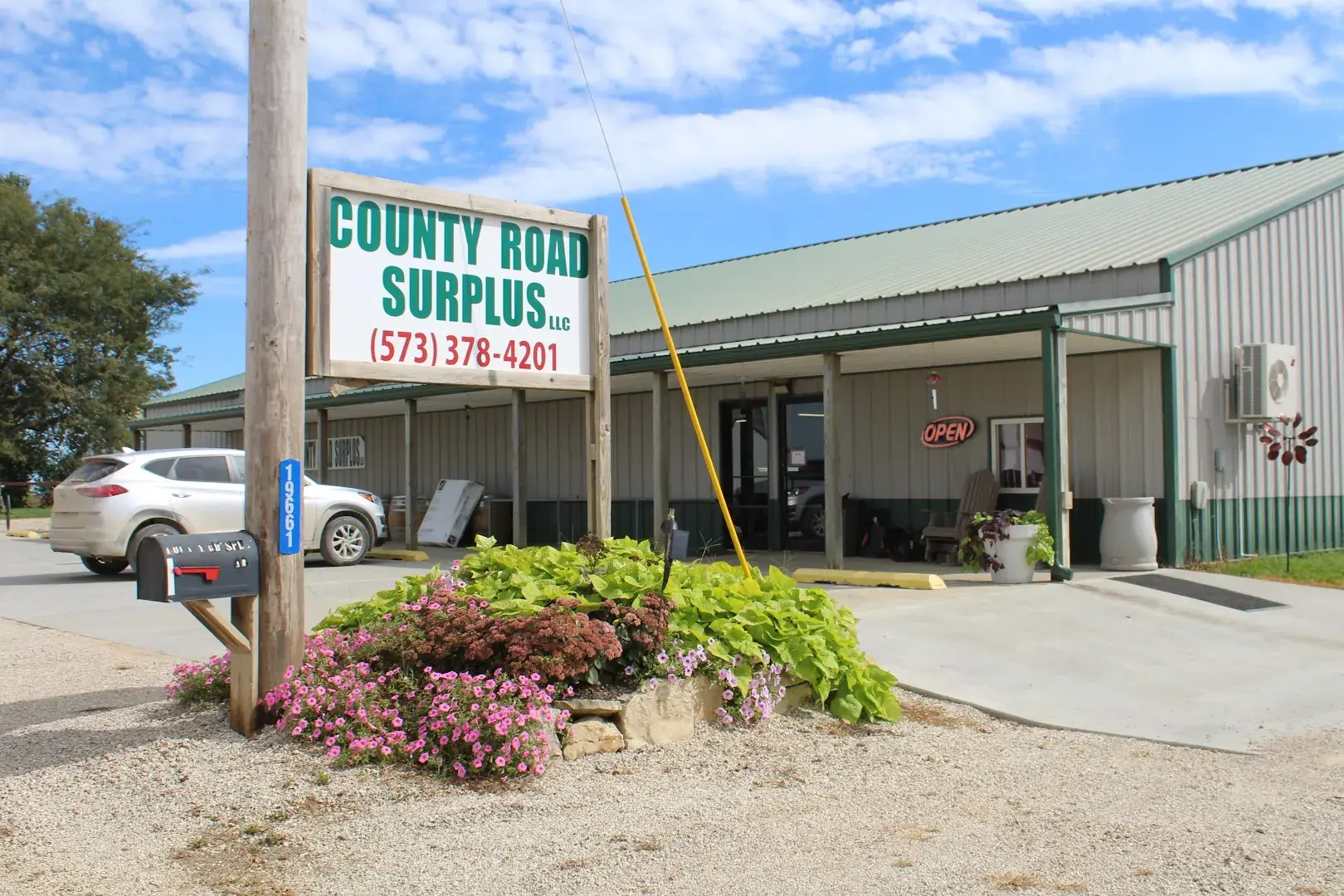 County Road Surplus - Surplus store in Versailles, Missouri