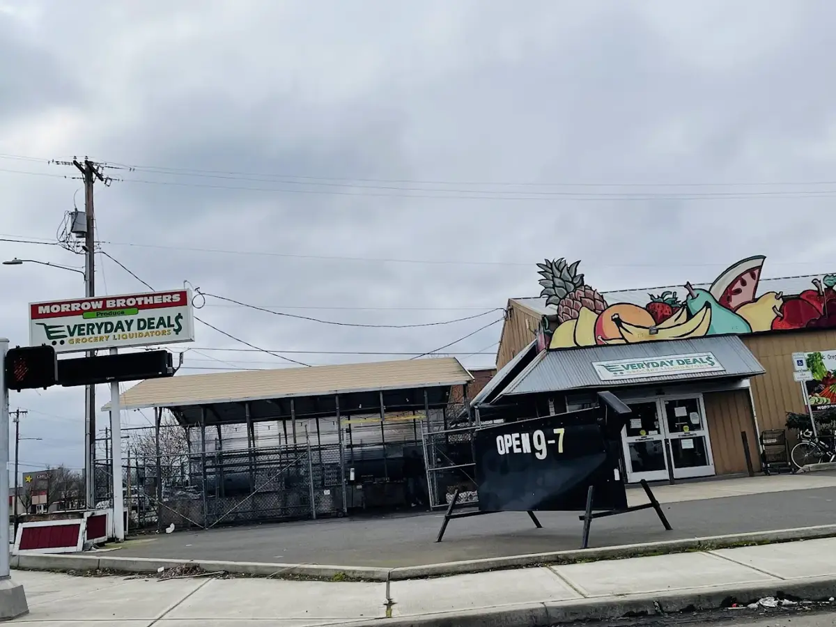 Daily Deals Market - Grocery store in Happy Valley, OR