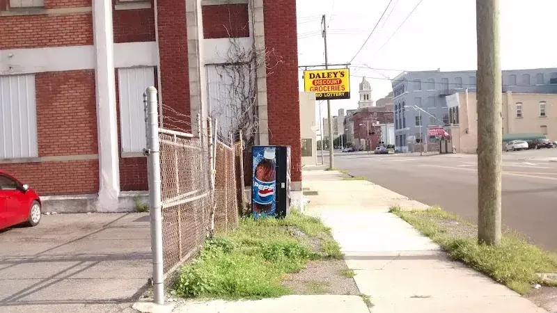 Daley's Discount Groceries in Lima, OH