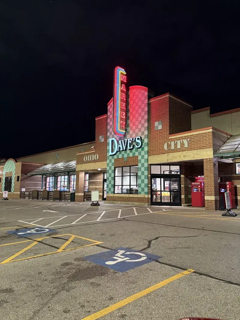 Dave's Market & eatery Ohio City in Cleveland, Ohio