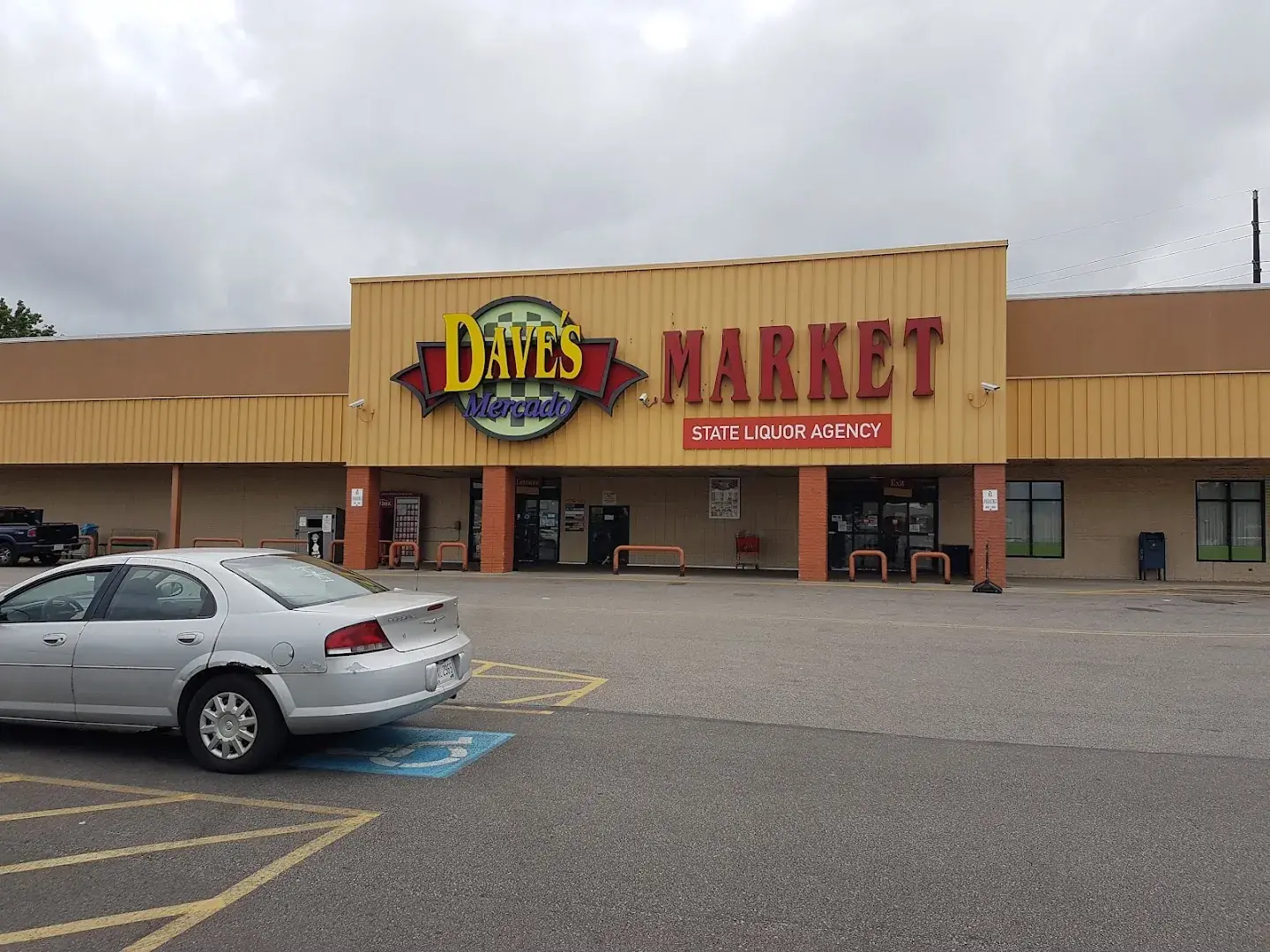 Dave's Mercado - Supermarket in Cleveland, Ohio