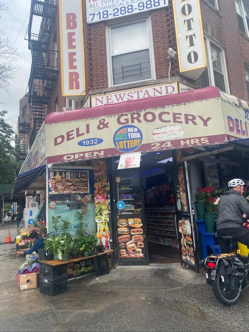 Deli & Grocery - Grocery store in Brooklyn, New York