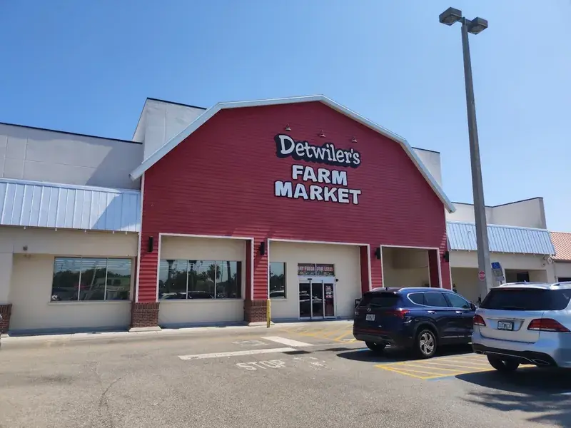 Detwiler's Farm Market in Sarasota, Florida