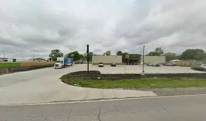 DG Market in Oakland, Illinois