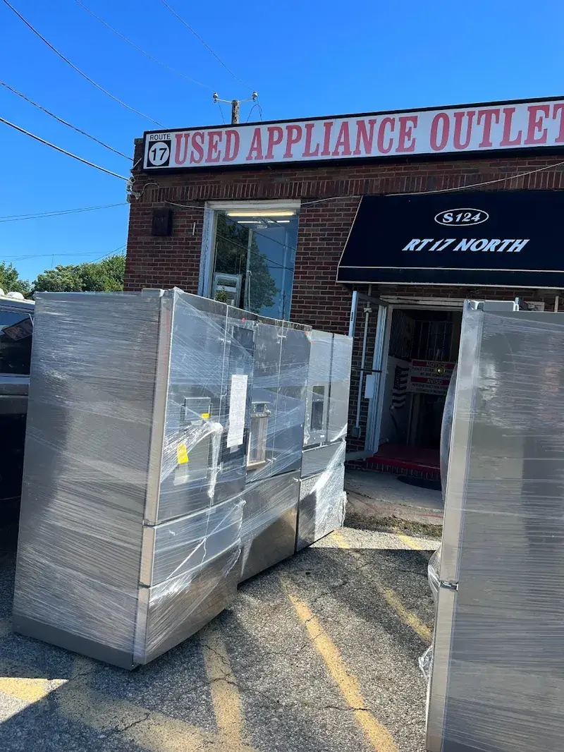 Discount Appliance Warehouse in Paramus, New Jersey