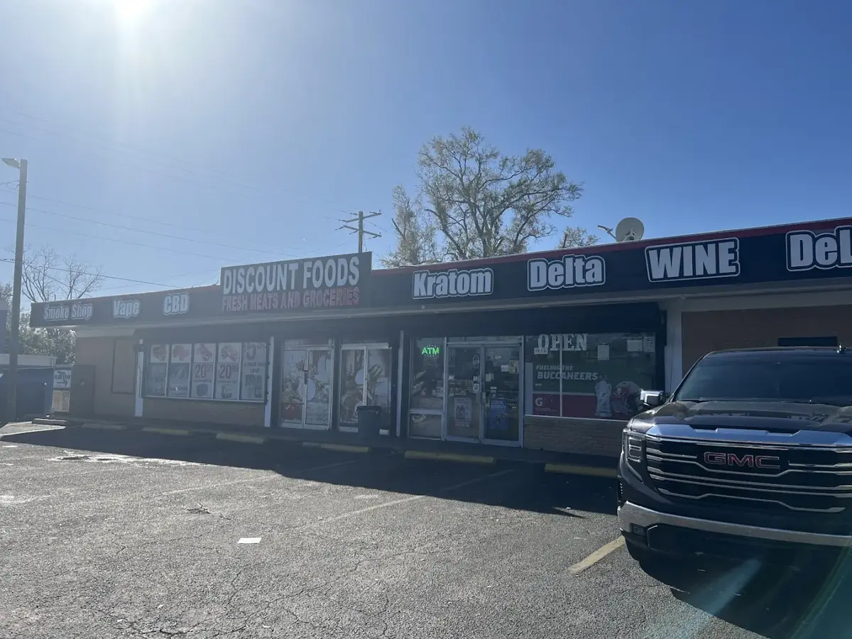 Discount Foods III Inc - Convenience store in Tampa, FL