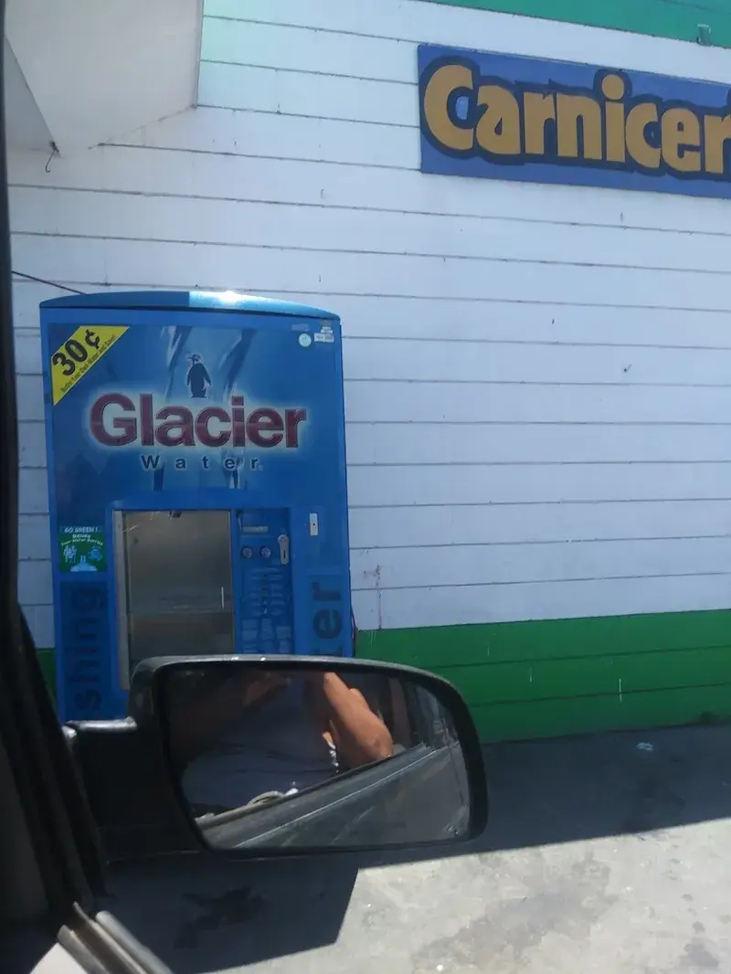 Economy Market in Selma, California