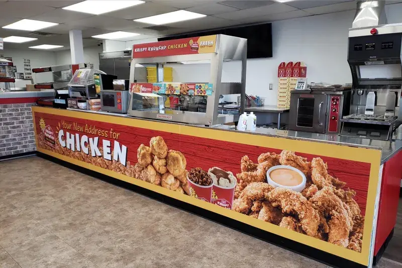 Elk Creek Valley Market, Papa John’s Pizza. Krispy Krunchy Chicken in Piedmont, South Dakota