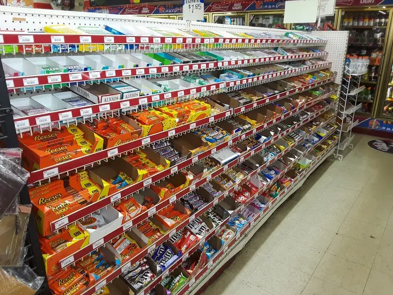 Express Food Mart in Lakewood, Ohio