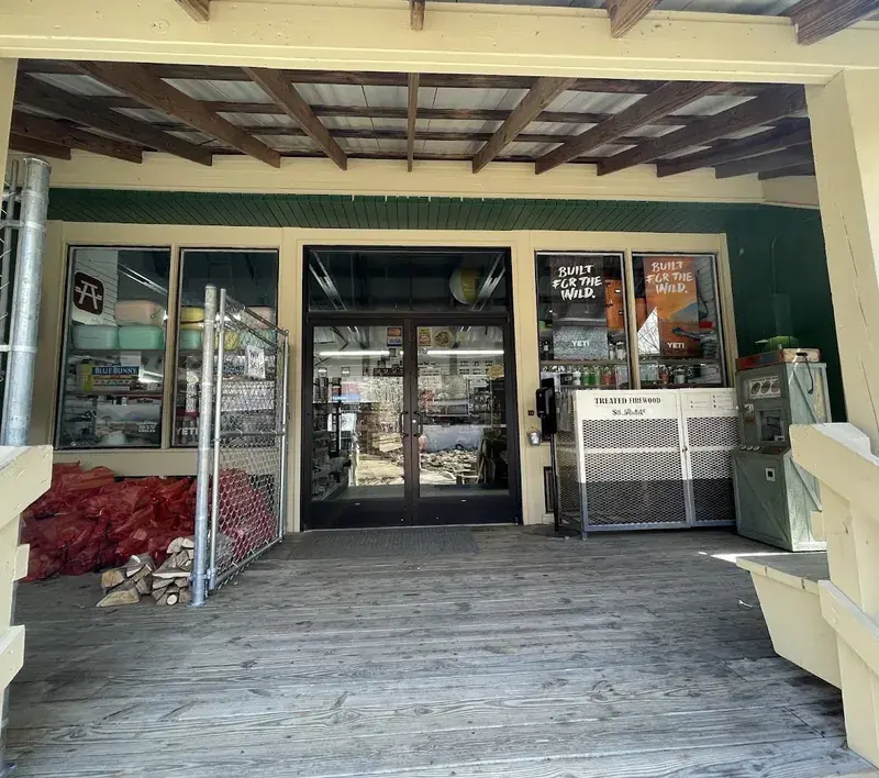 Fall Creek Falls General Store in Pikeville, Tennessee