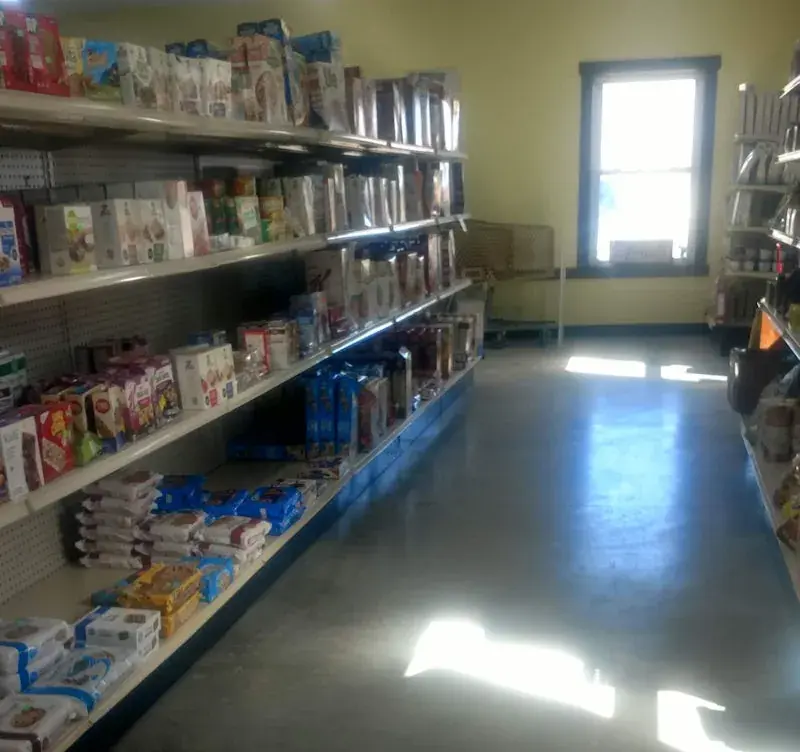 Family salvage - Grocery store in Fresno, Ohio