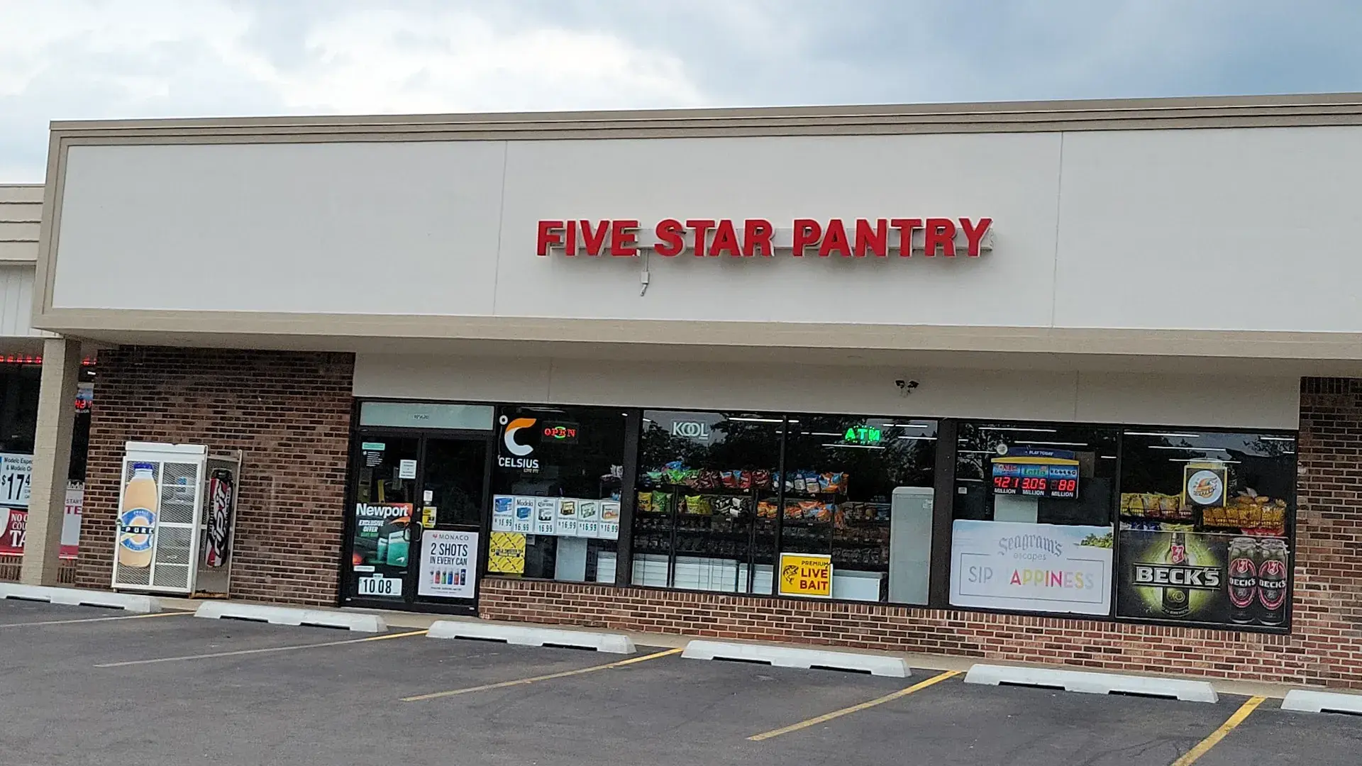Five Star Pantry - Convenience store in Willowbrook, Illinois