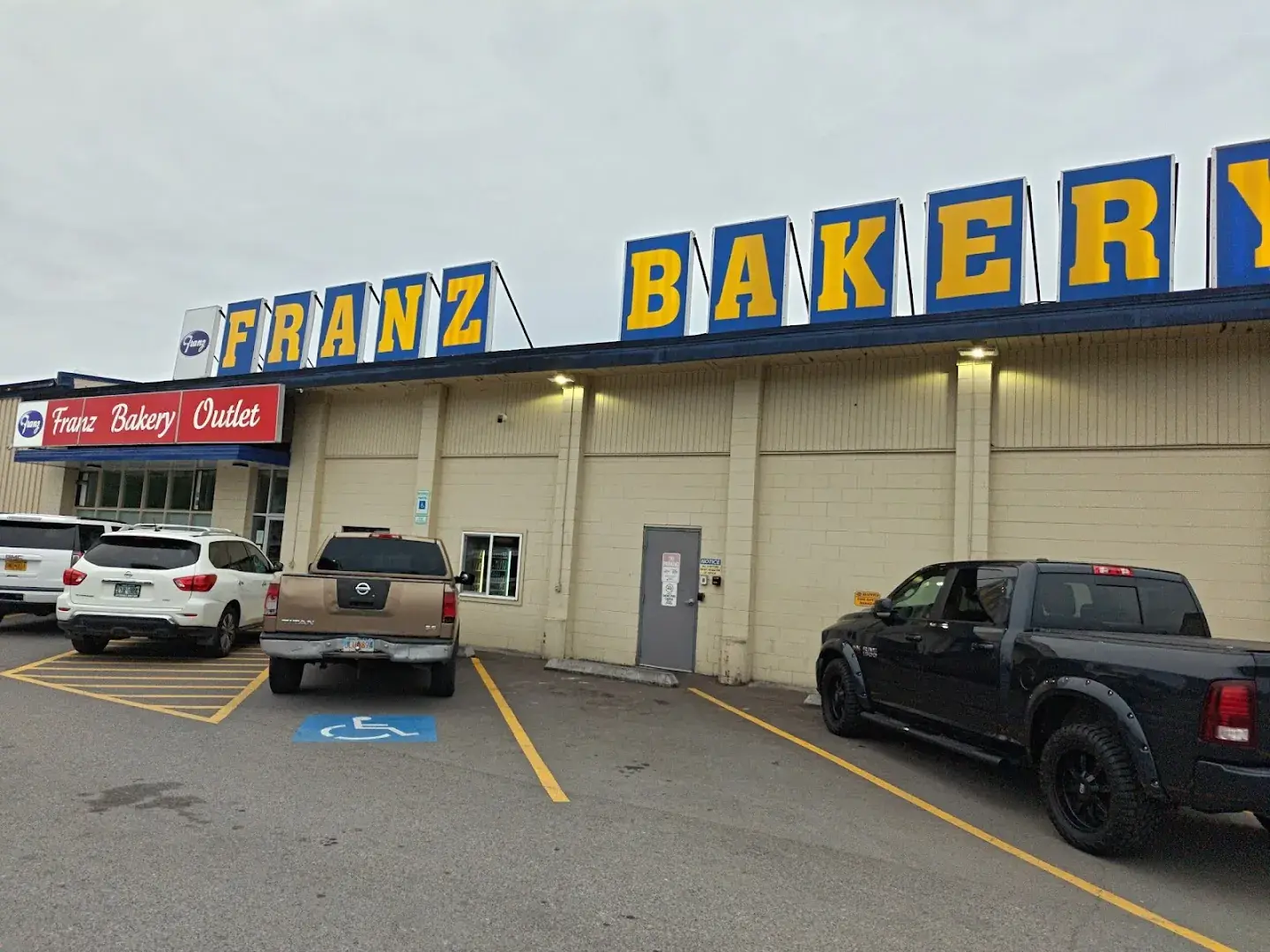 Franz Bakery Outlet - Bakery in Anchorage, Alaska
