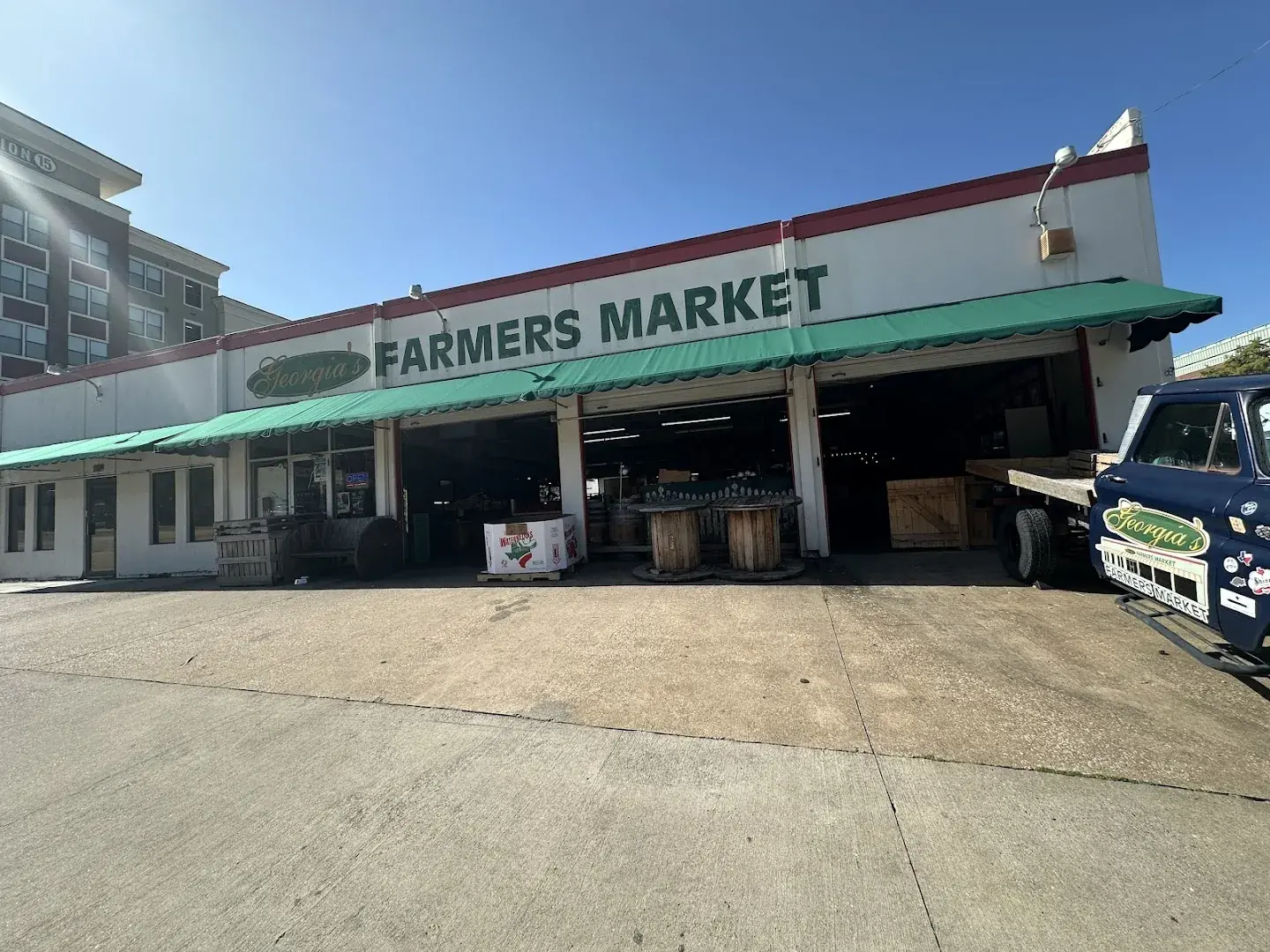 Georgia's Farmer's Market - Produce market in Plano, Texas