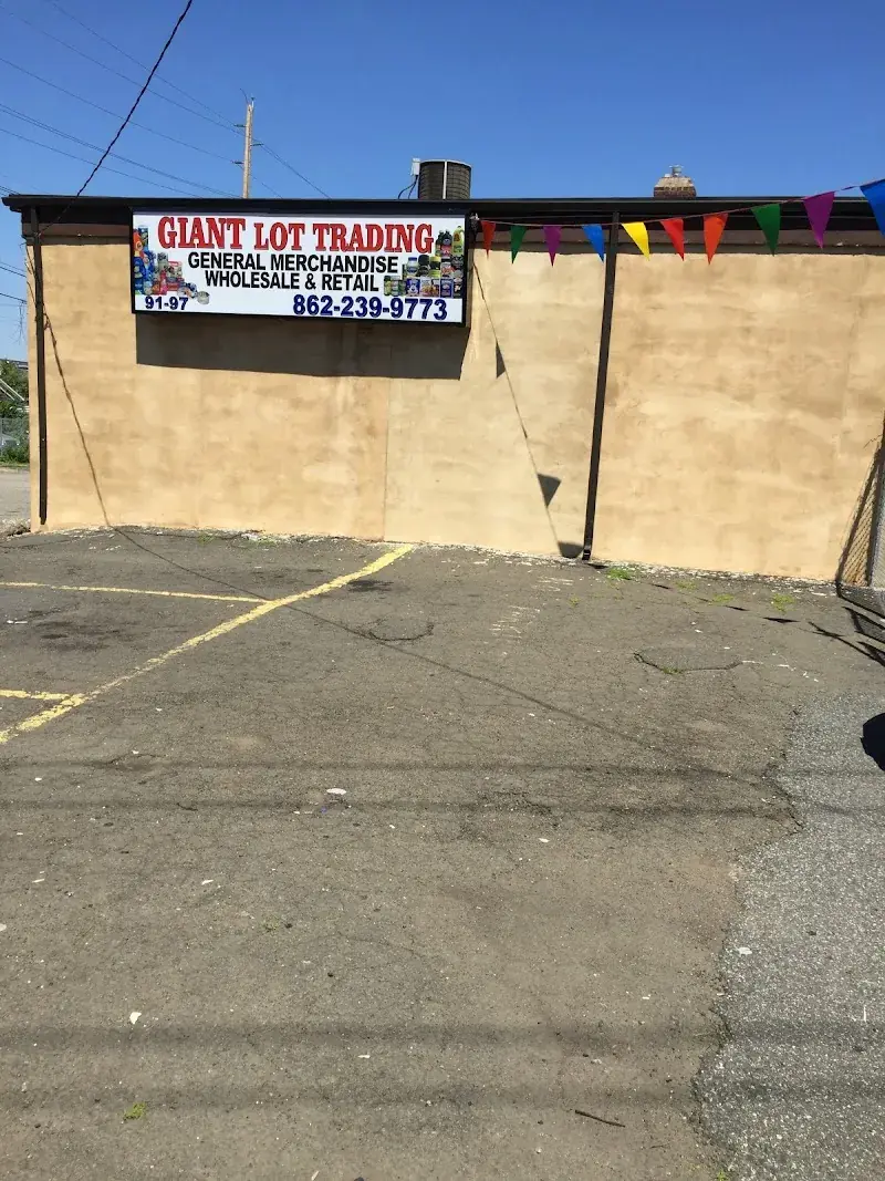 Giant Lot Trading in Paterson, New Jersey