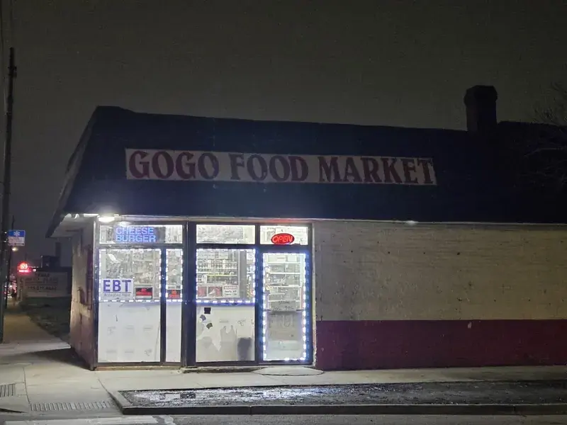 Gogo Food Market in Chicago, Illinois