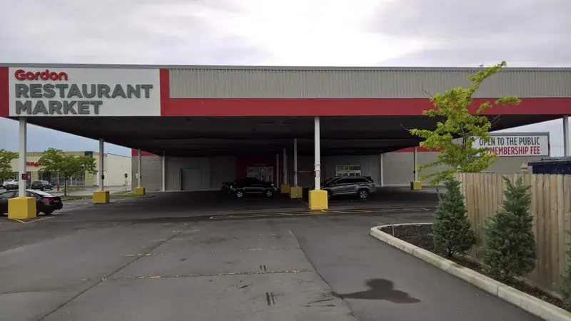 Gordon Restaurant Market in Buffalo, New York