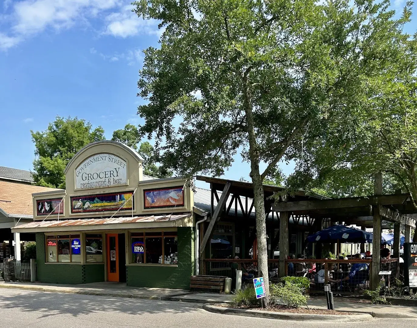 Government Street Grocery - Restaurant in Ocean Springs, Mississippi