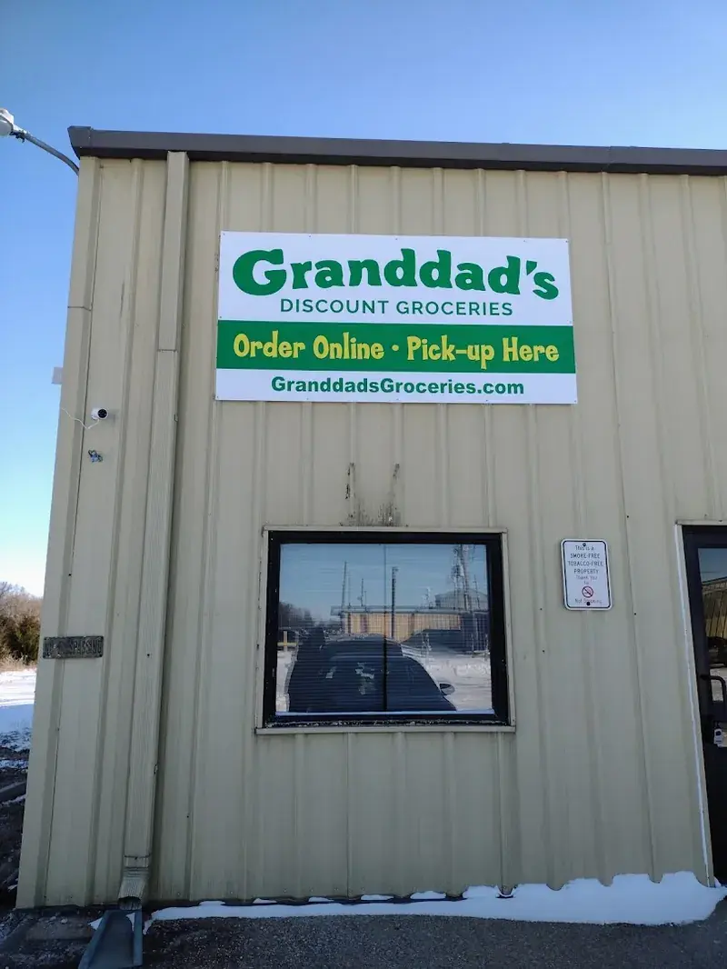Granddad's Discount Groceries in Parsons, Kansas