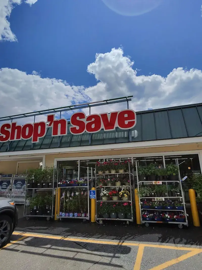 Grant's Shop 'n Save in Glen, New Hampshire