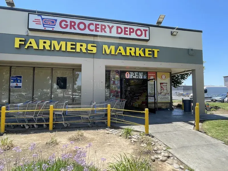Grocery Depot & Farmers Market in Fresno, California