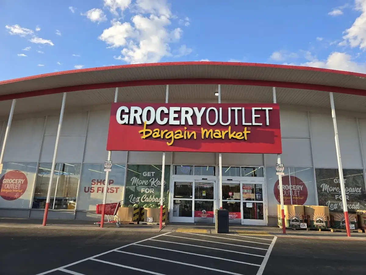 Grocery Outlet - Grocery store in Sparks, NV