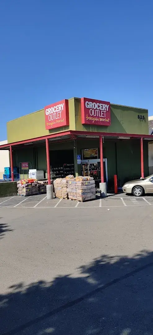 Grocery Outlet - Grocery store in Tracy, California