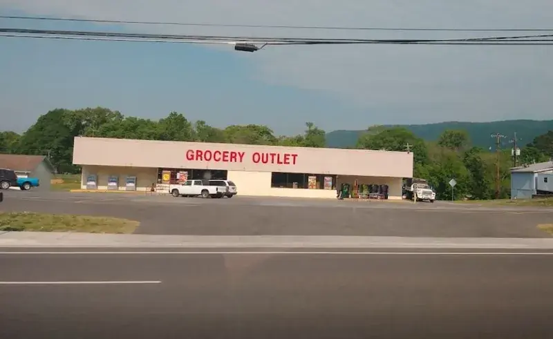 Grocery Outlet in Harriman, Tennessee