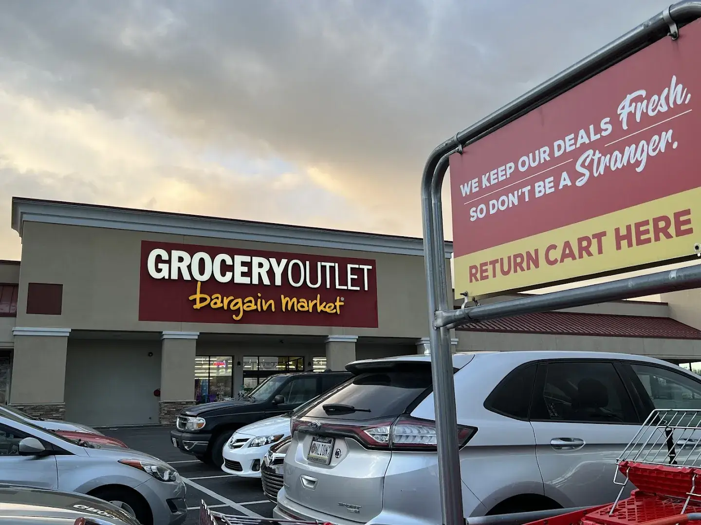 Grocery Outlet - Grocery store in Chambersburg, Pennsylvania