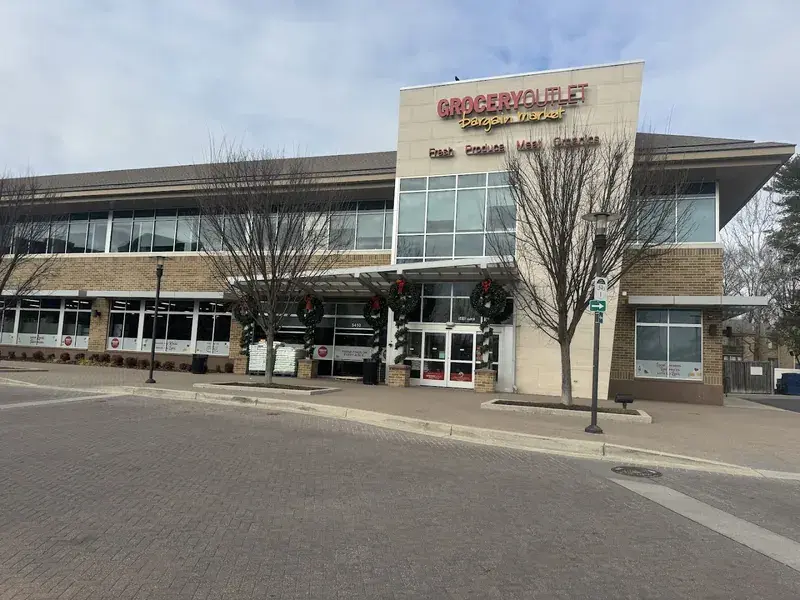Grocery Outlet in Columbia, Maryland