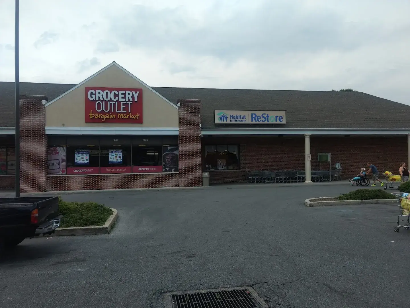 Grocery Outlet - Grocery store in Coatesville, Pennsylvania