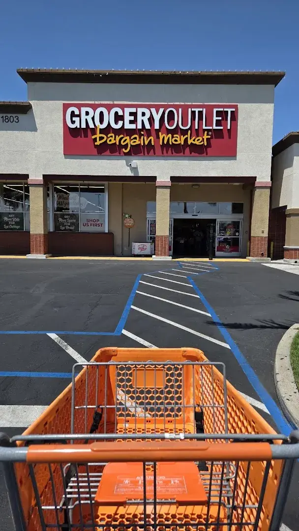 Grocery Outlet - Grocery store in Orange, California
