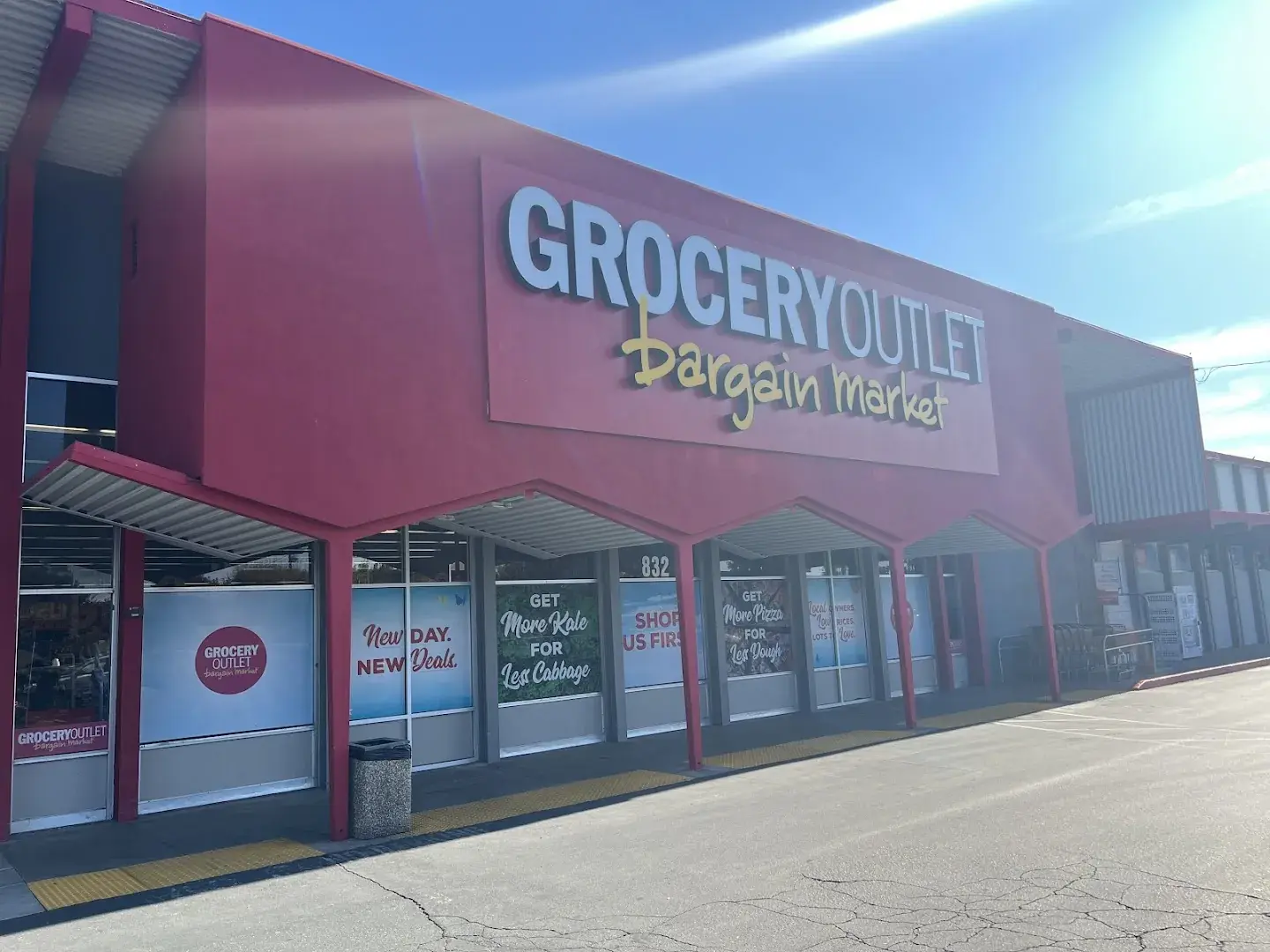 Grocery Outlet - Grocery store in Modesto, California