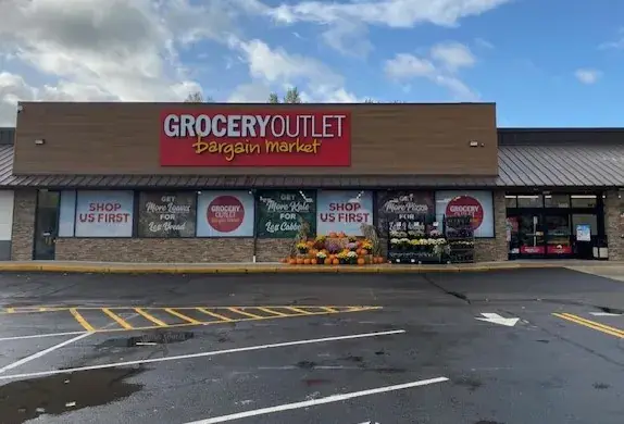Grocery Outlet - Grocery store in Independence, Oregon