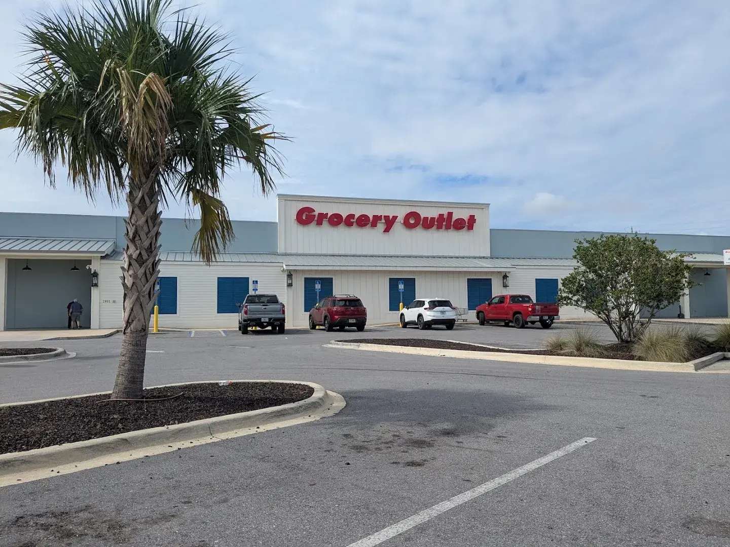 Grocery Outlet #7705 - Grocery store in Panama City, Florida